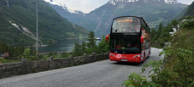 Autobus turistico di Geiranger