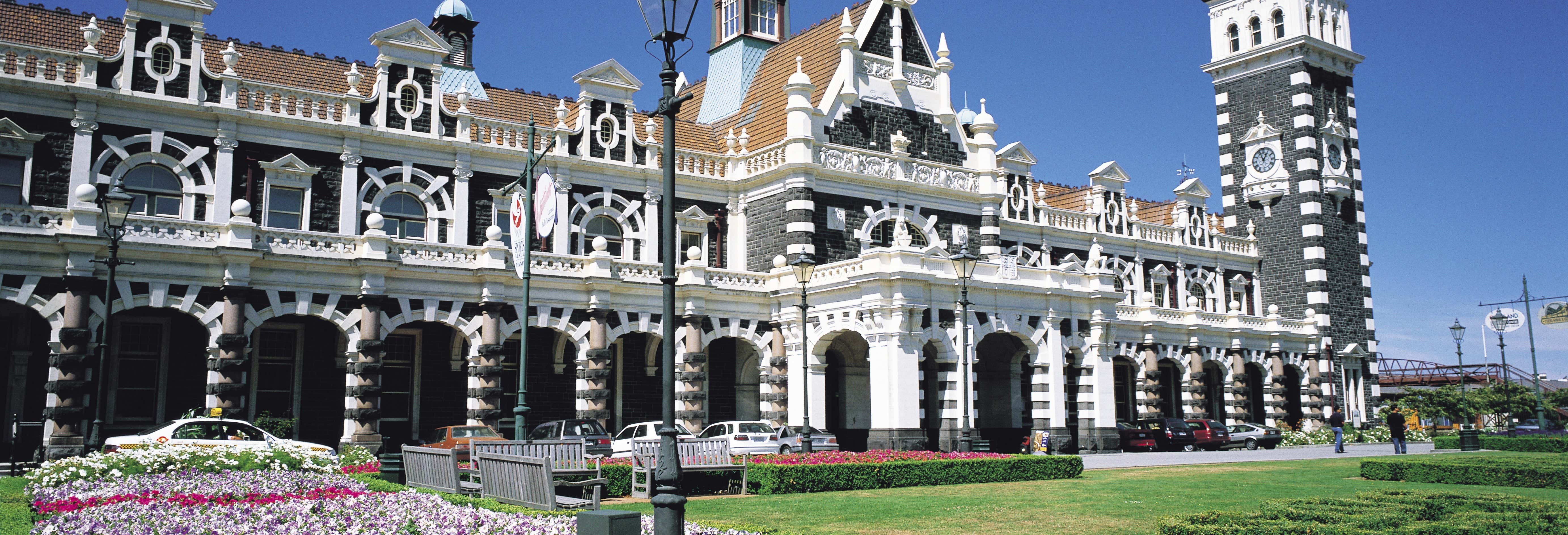 Dunedin Guided Tour