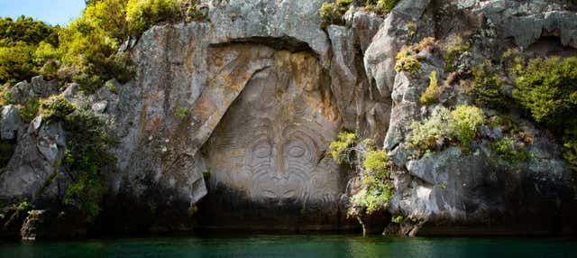Giro in barca sul lago Taupo