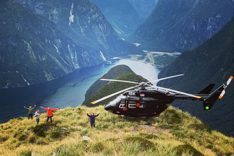 Fiordland National Park Helicopter Ride