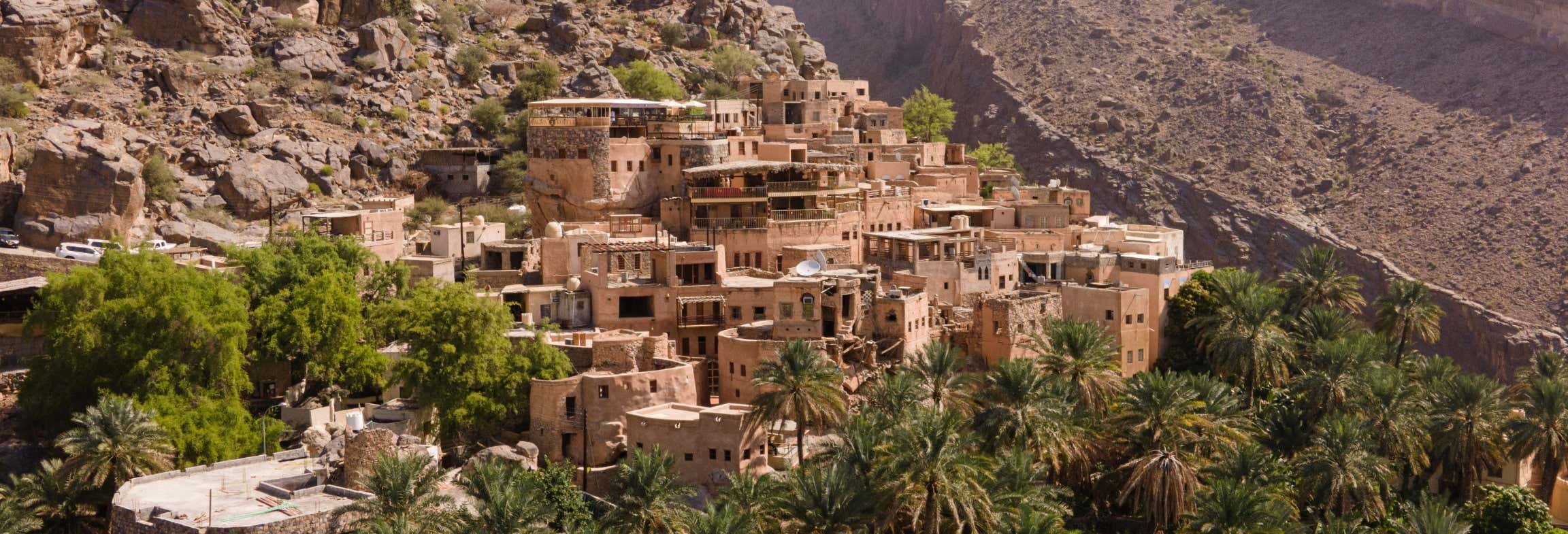 Escursione privata a Wadi Al Arbeieen, Bimmah Sinkhole e Fins Beach