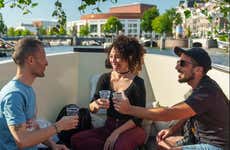 Paseo en barca con guía en español + Bebidas opcionales