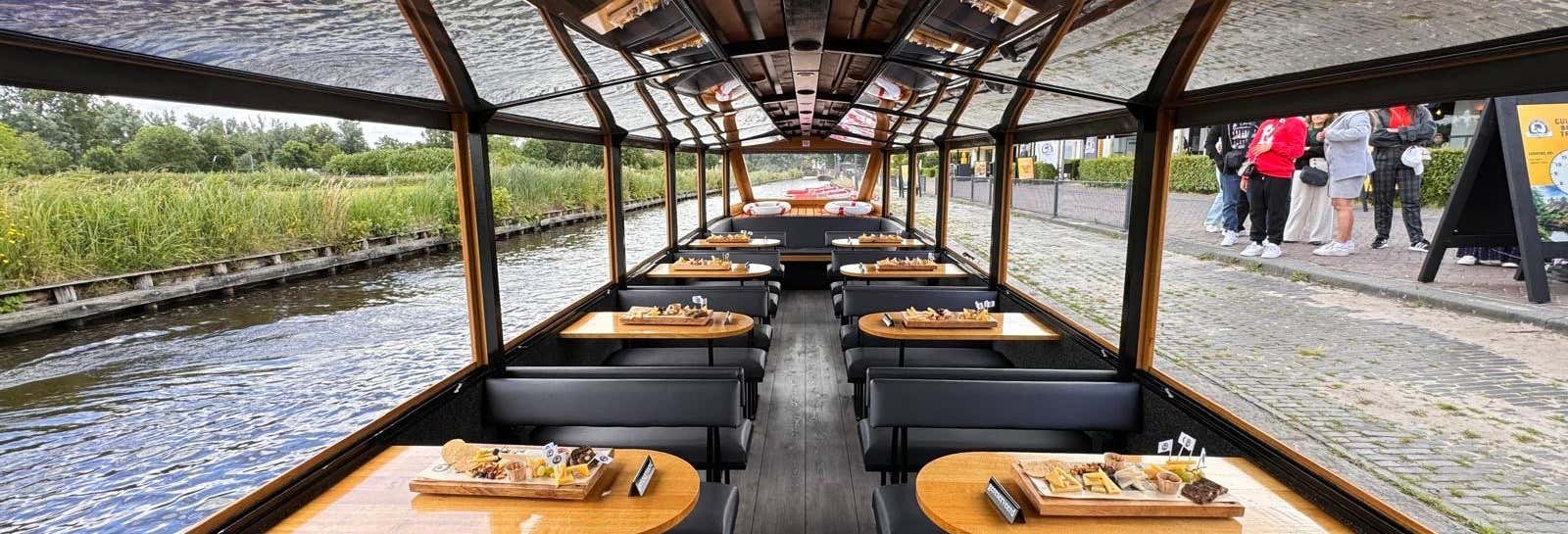 Giro in barca a Giethoorn