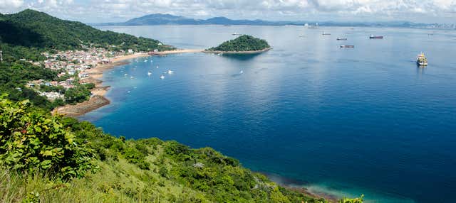Escursione all'isola di Taboga in catamarano