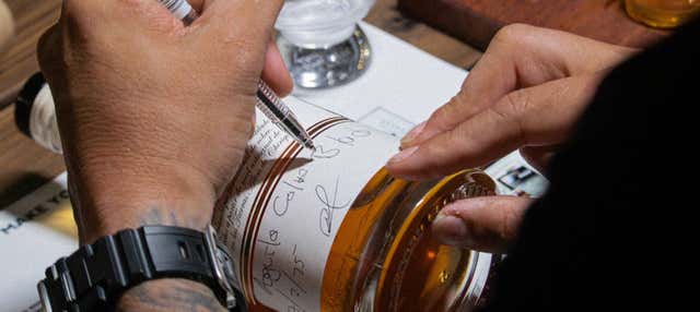 Taller de ron panameño en Casa Barú