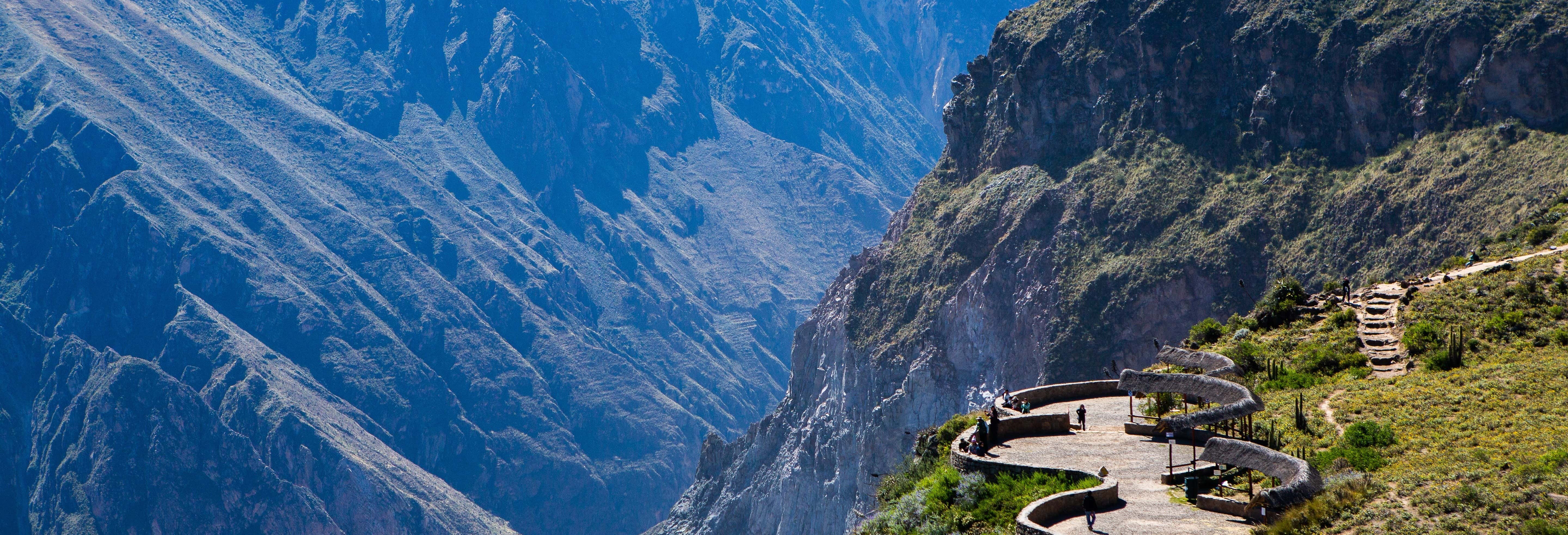 Excursão ao Vale do Colca finalizando em Puno