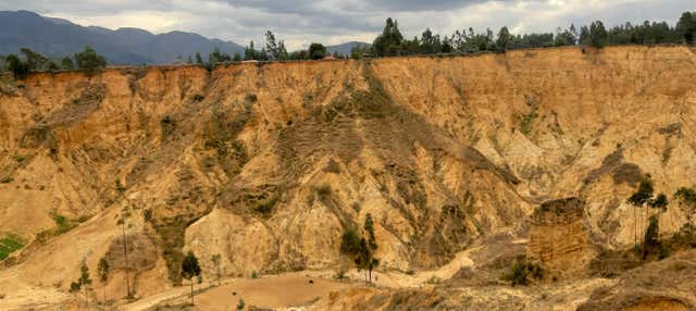 Escursione privata a Namora e alle Torrecitas de Ciruc