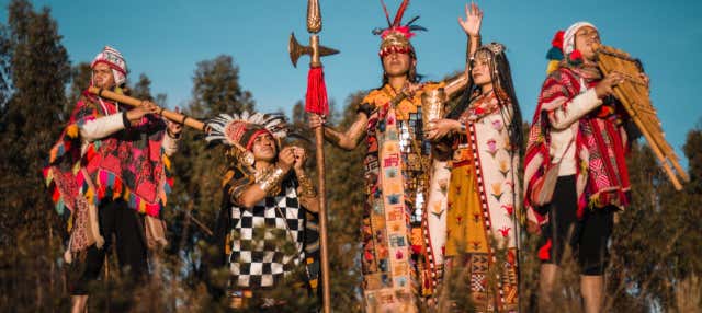 Cerimonia del fuoco alla laguna Huayllarcocha