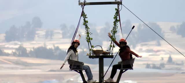 Picnic sospeso sulla laguna di Piuray