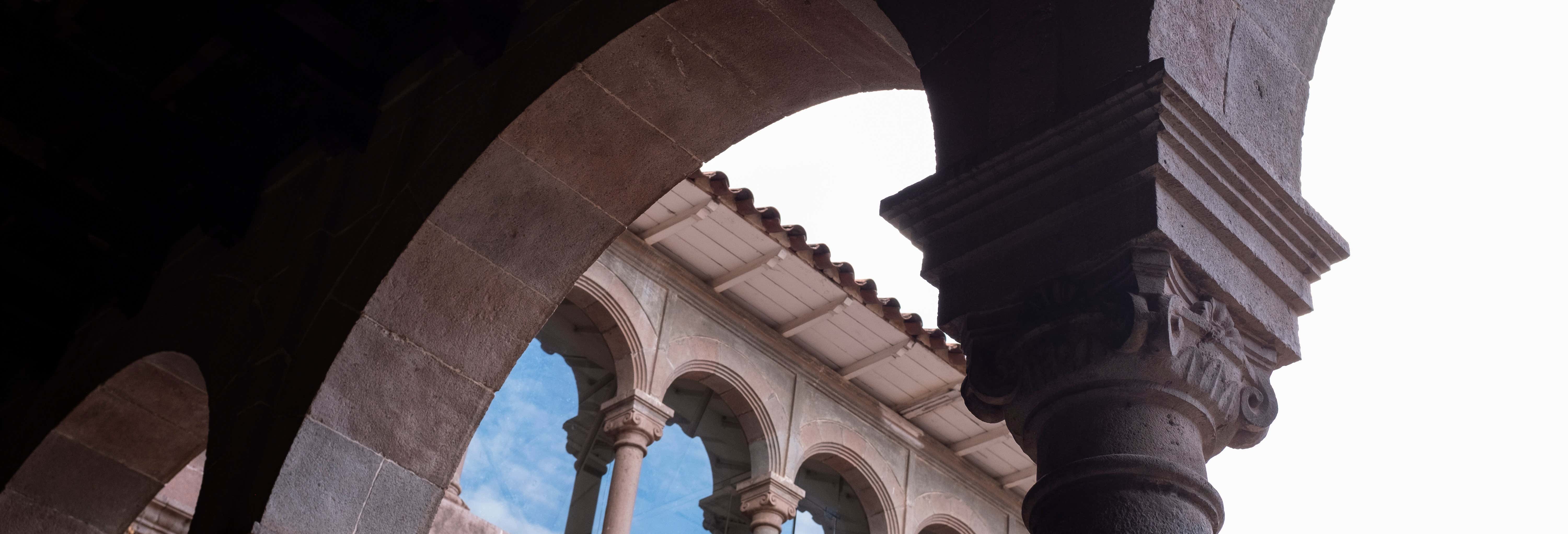 Cusco Bus Tour + Folkloric Show