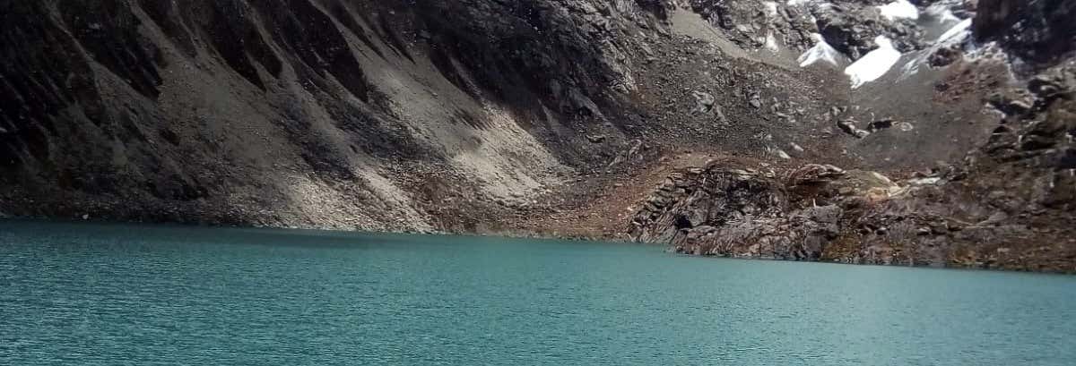 Senderismo por la laguna Rocotuyoc