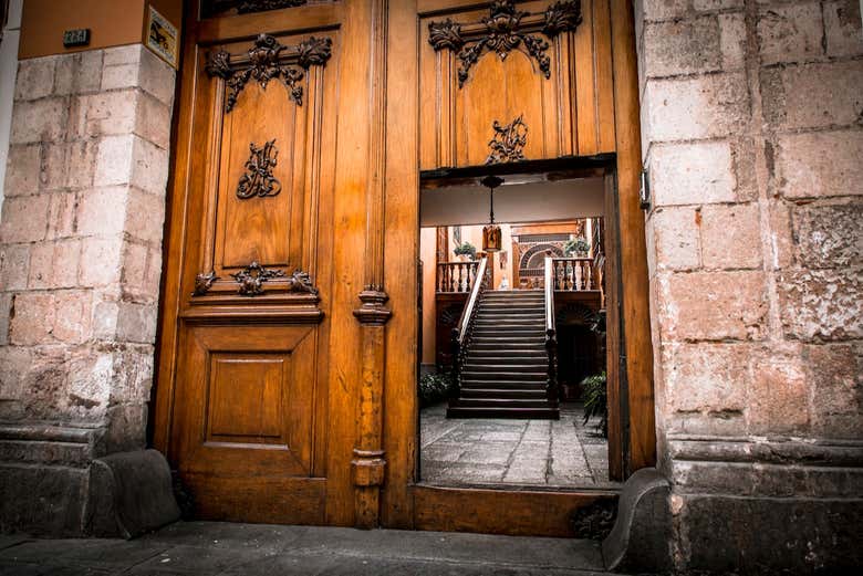 House Aliaga Guided Tour