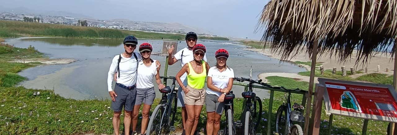 Tour de bicicleta por Miraflores e Baranco + Visita a Los Pantanos de Villa