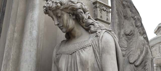 Tour dei fantasmi del cimitero Presbítero Maestro