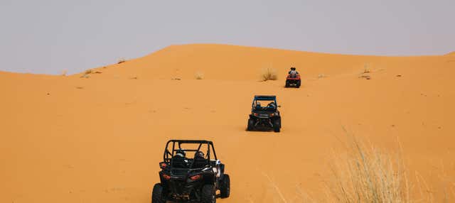 Tour in buggy e sandboarding nel deserto di Usaka