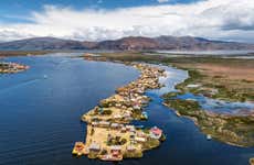 Tour de caiaque pela Ilha dos Uros