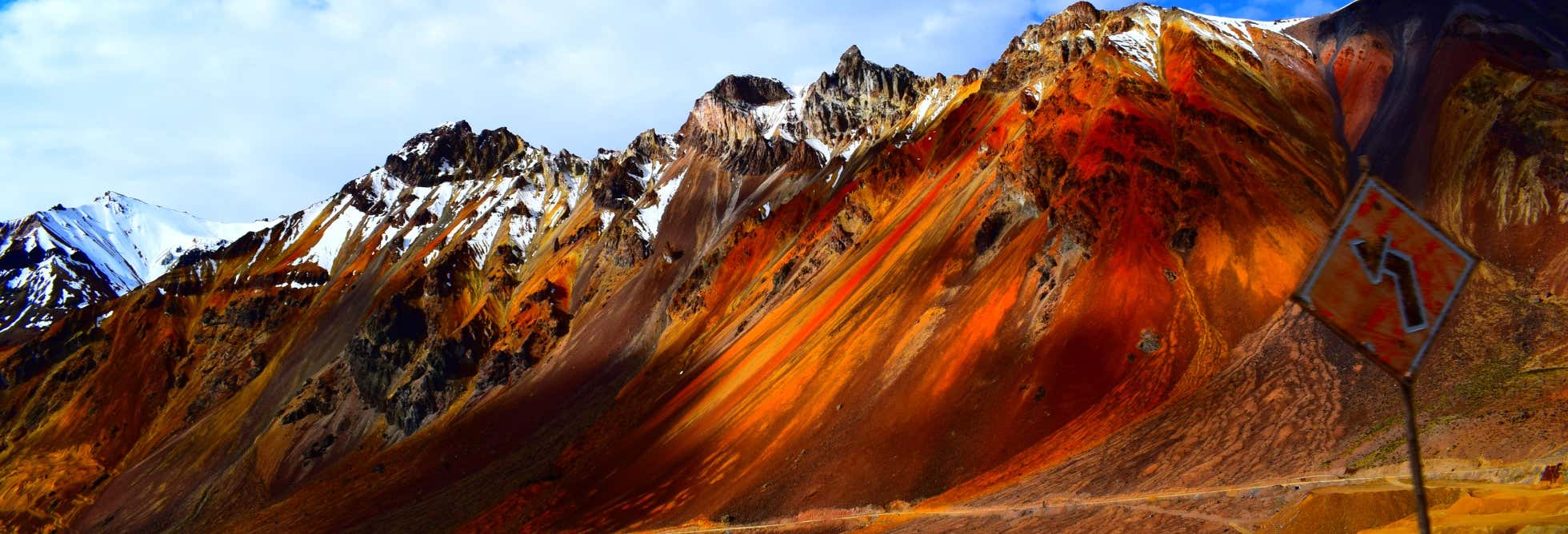 Montaña de Colores & Laguna Blanca Salt Flat Day Trip