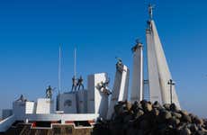 Tacna and Campo de la Alianza Tour
