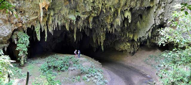Escursione alla grotta Vulcano