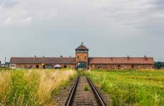 Excursão a Auschwitz-Birkenau por conta própria
