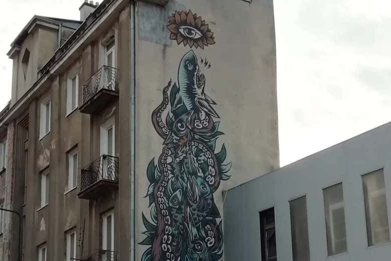 warsaw street art tour