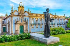 Excursão a Guimarães + Degustação de vinhos