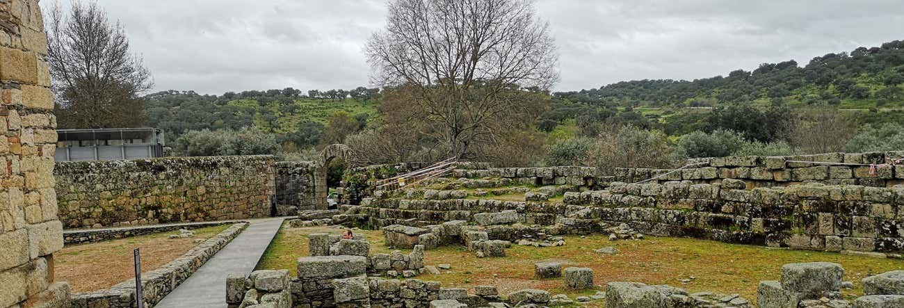 Idanha-a-Velha, Monsanto & Penha Garcia Excursion