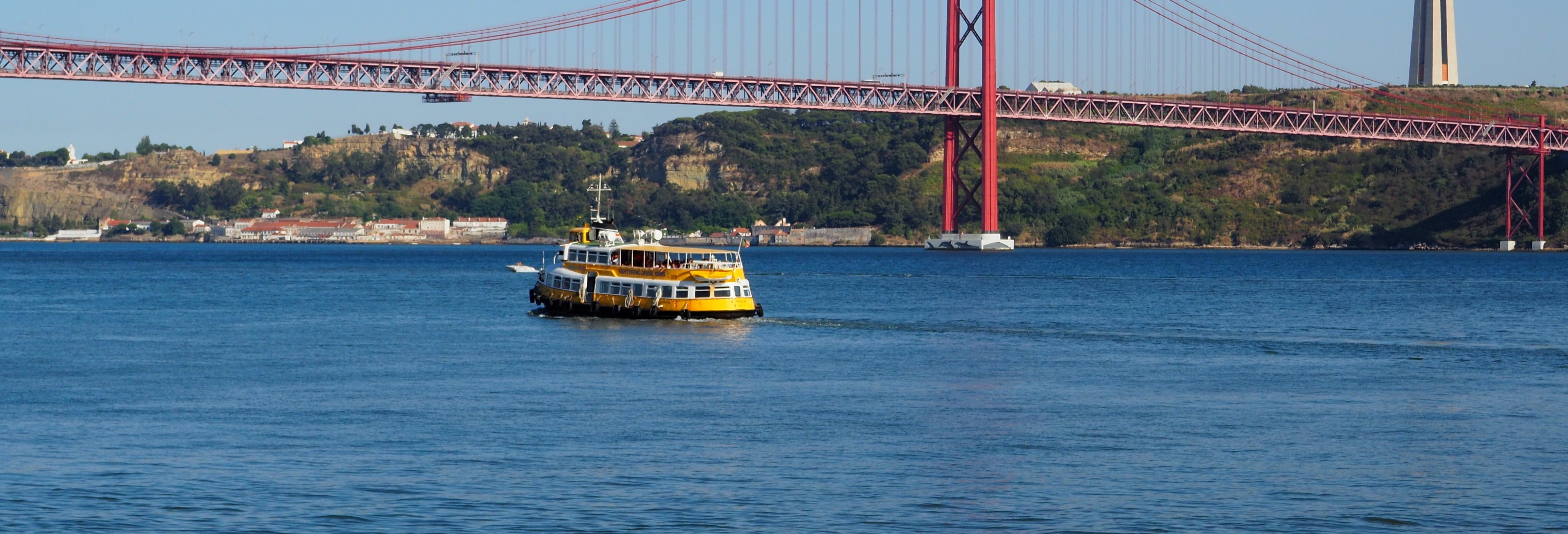 Barco turístico de Lisboa