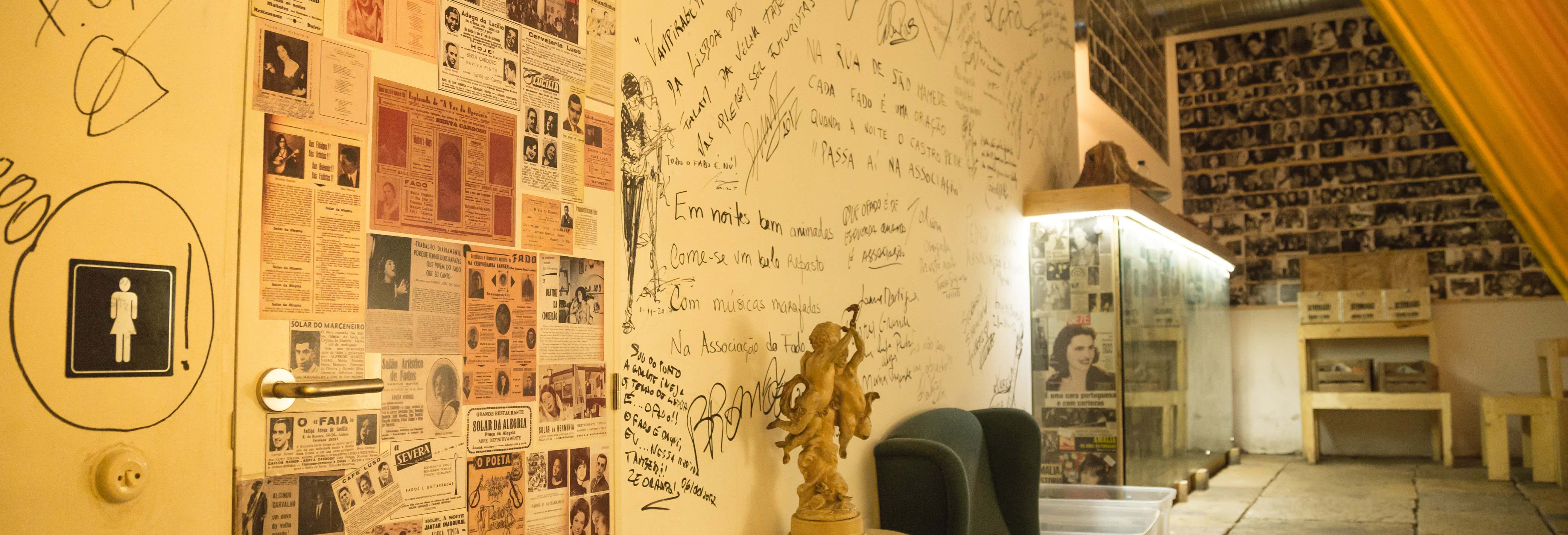 Lisbon Dinner + Fado Show