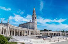 Excursión a Fátima, Óbidos, Nazaré y el Monasterio de Batalha en grupo reducido de hasta 8 personas