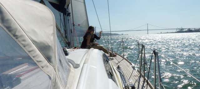Giro in veliero a Lisbona