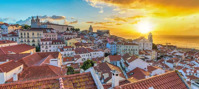 Alfama Neighborhood Private Walking Tour