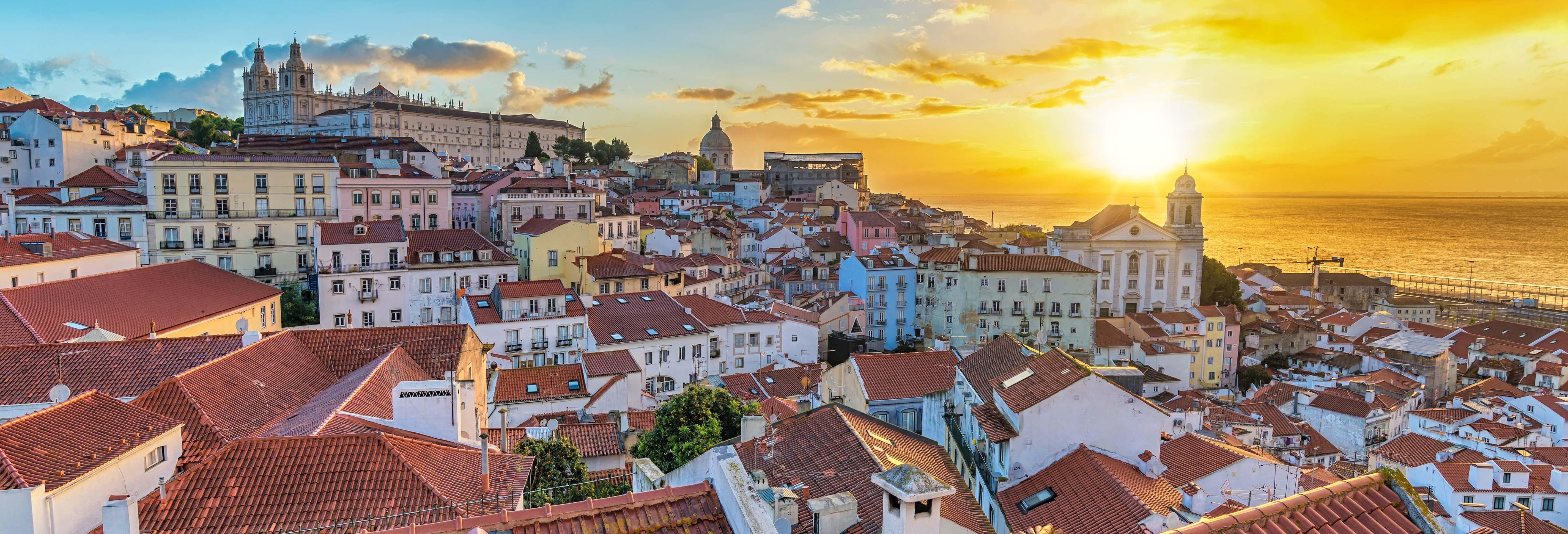 Alfama Neighborhood Private Walking Tour