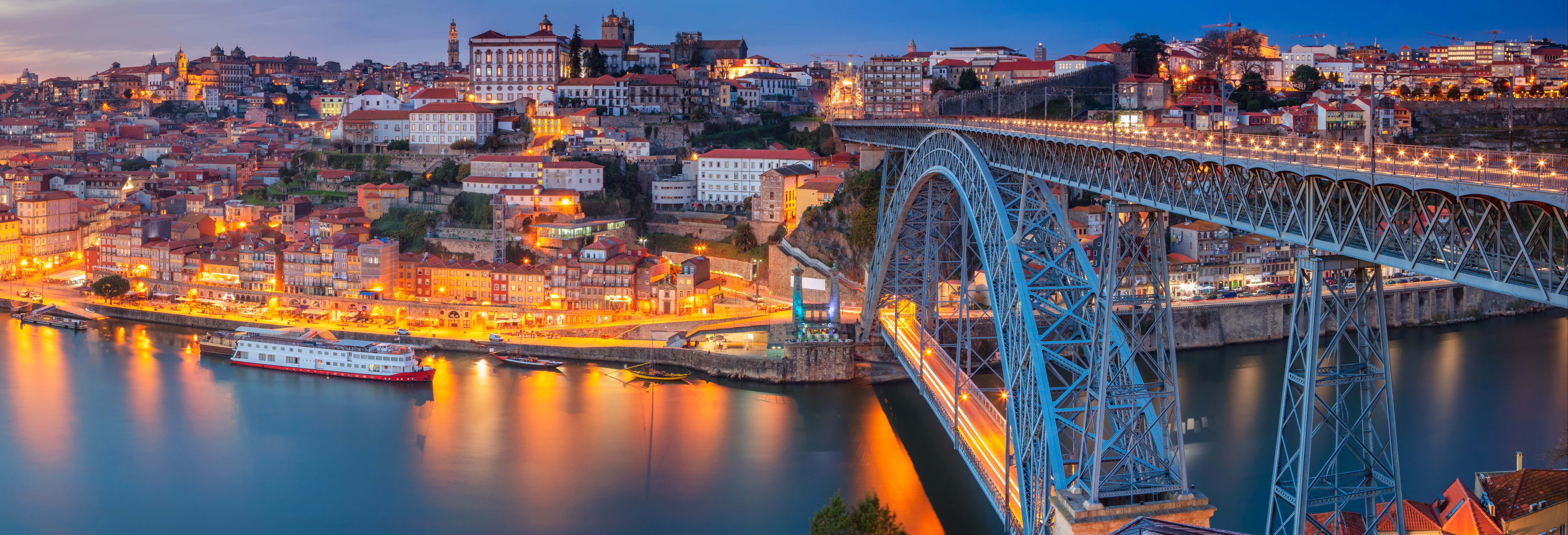 Porto Night Tour & Wine Tasting