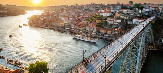 Visite guidée du Porto monumental et historique + Palais de la Bourse