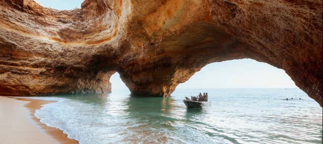 Tour privato in barca alla grotta di Benagil