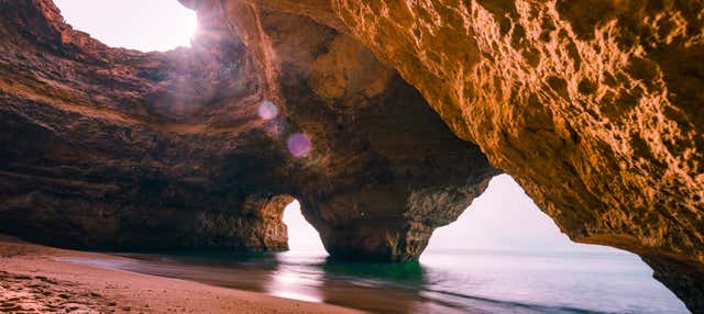 Tour della grotta di Benagil in catamarano