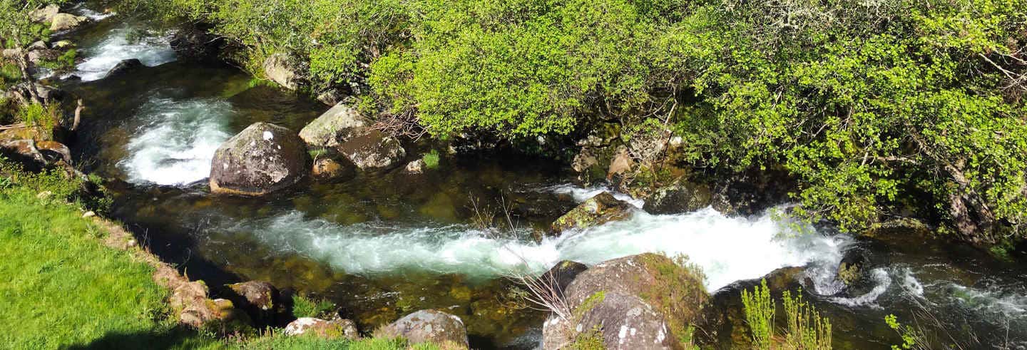 Vez River Hike