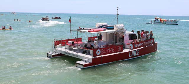 Giro in catamarano alle grotte di Benagil
