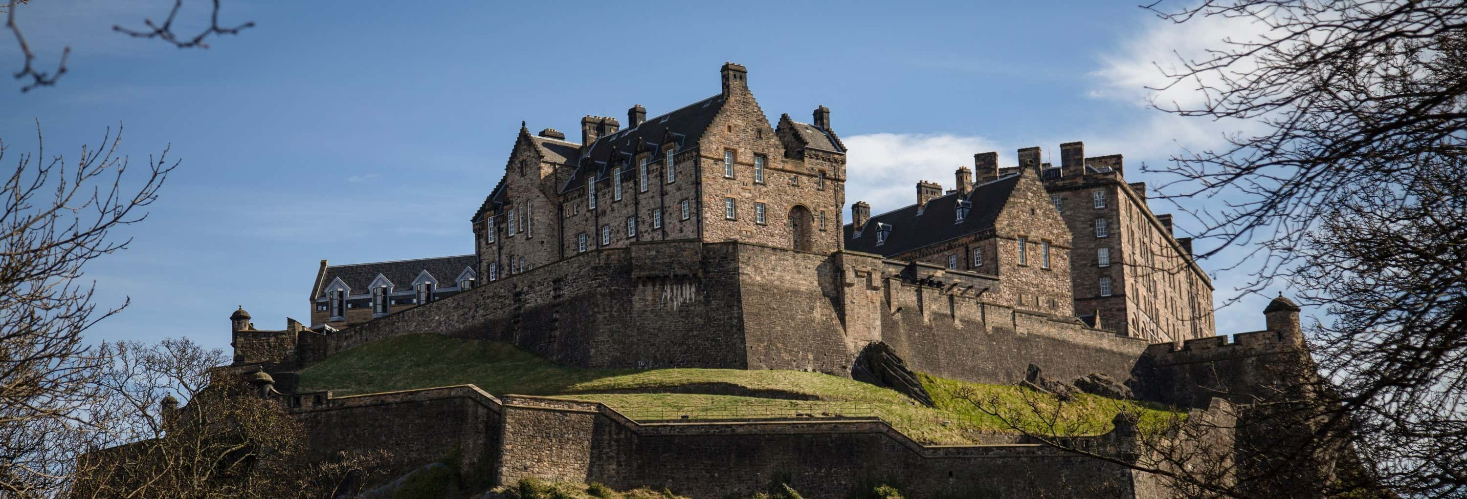 Full Day Edinburgh Walking Tour + Entry Tickets