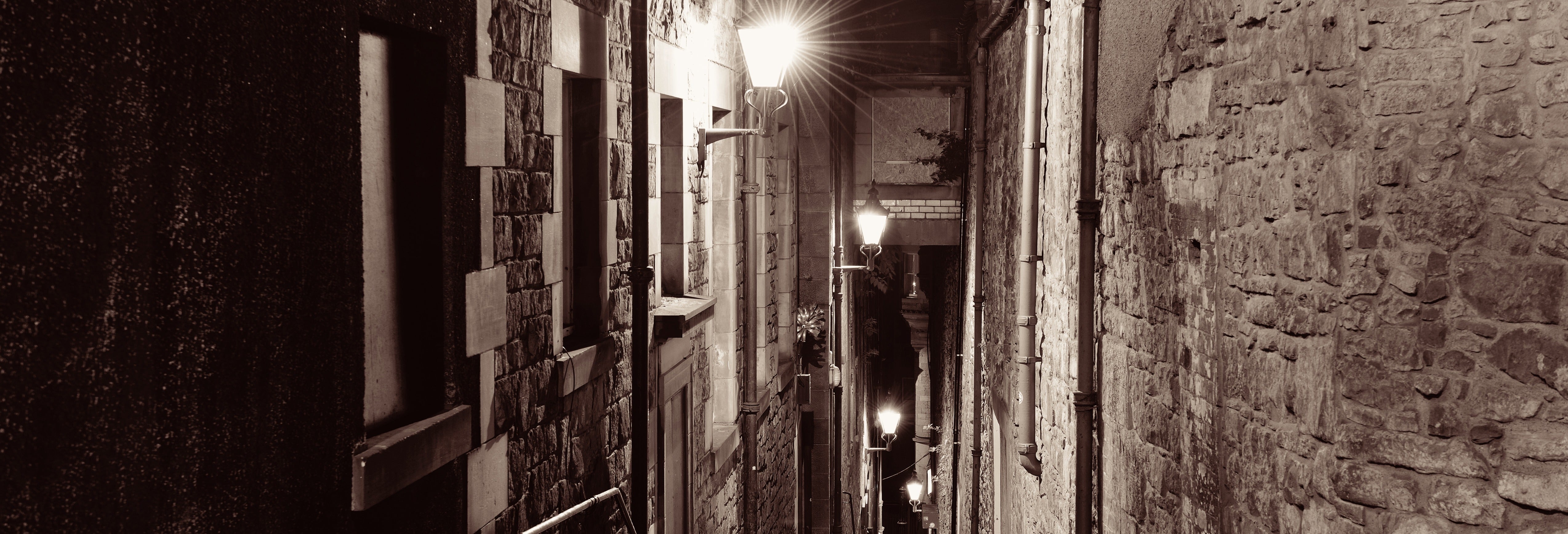 Tour teatralizado de fantasmas pelos subterrâneos de Edimburgo