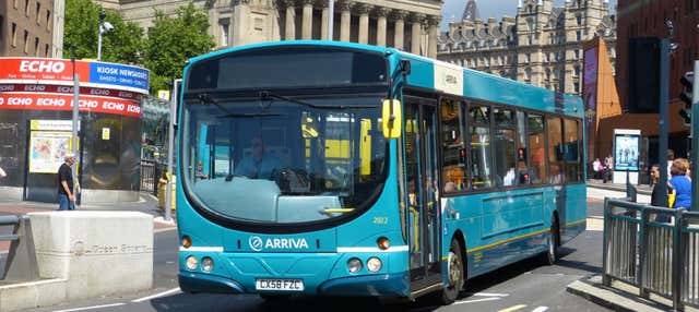 Autobus tra l'Aeroporto John Lennon e Liverpool