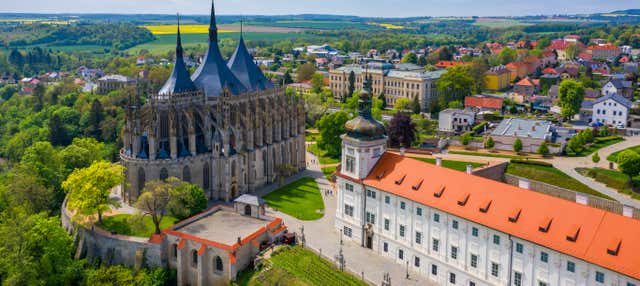 Tour privado por Kutná Hora con guía en español
