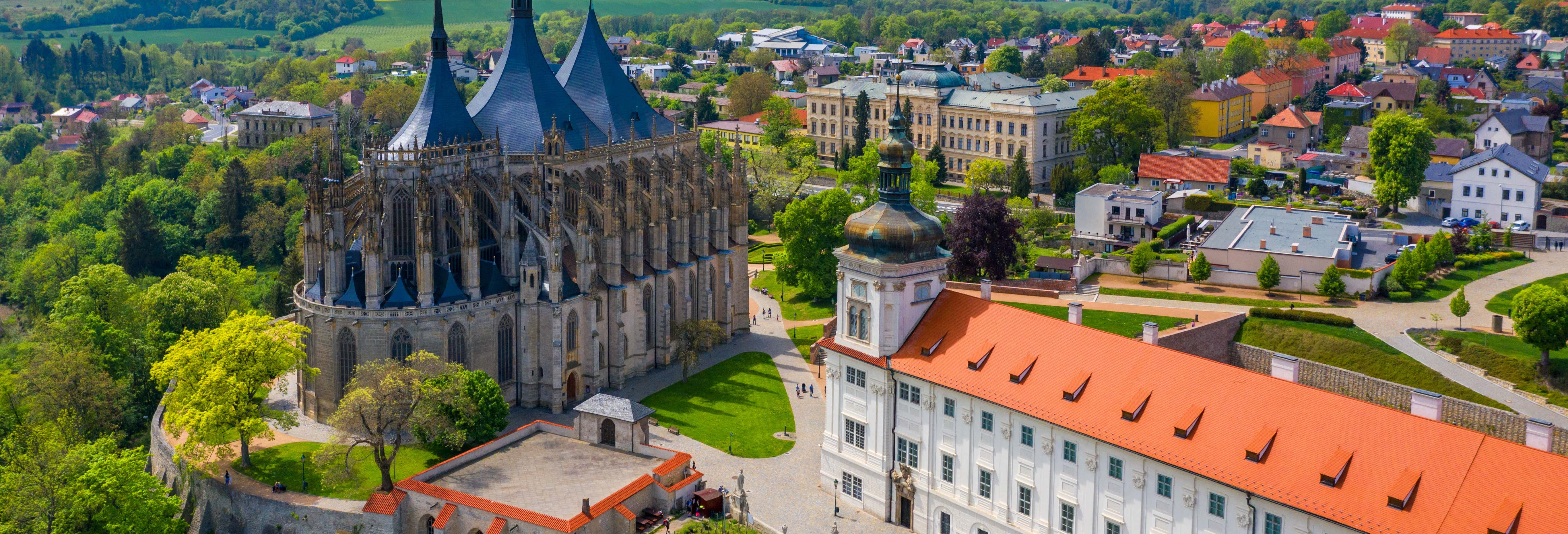 Tour privado por Kutná Hora con guía en español