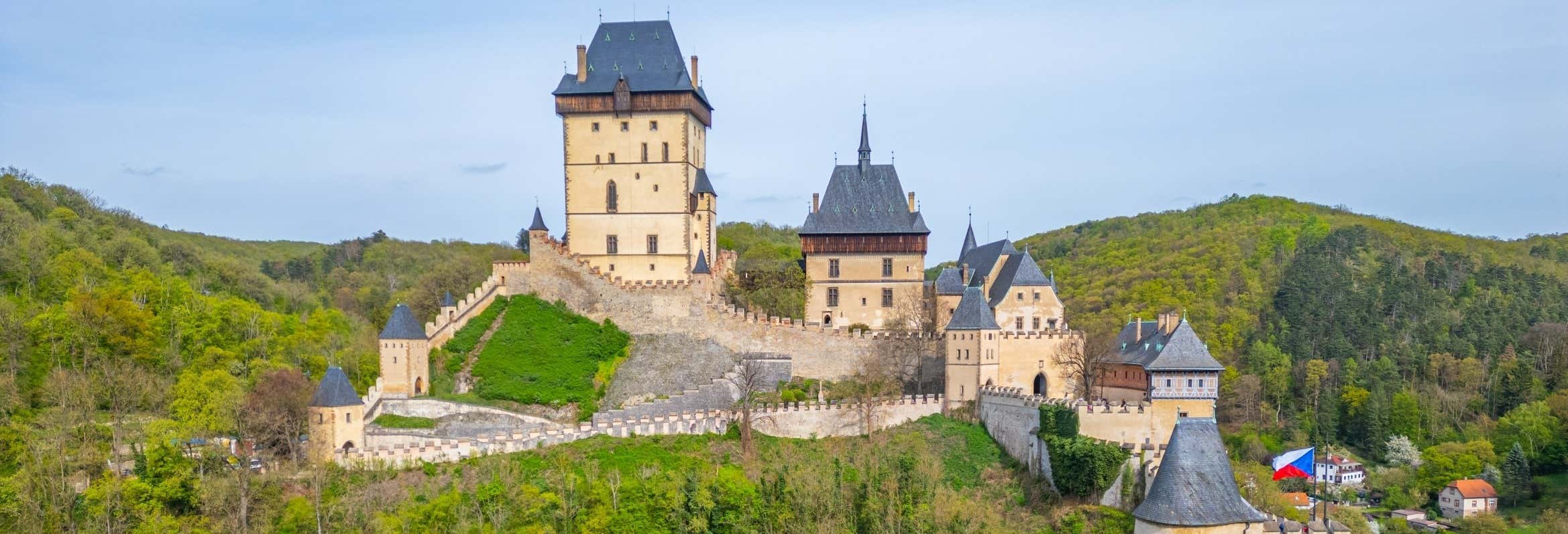 Escursione al Castello di Karlštejn, Velká Amerika e Palazzo di Průhonice
