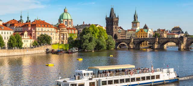 Giro in barca sul fiume Moldava