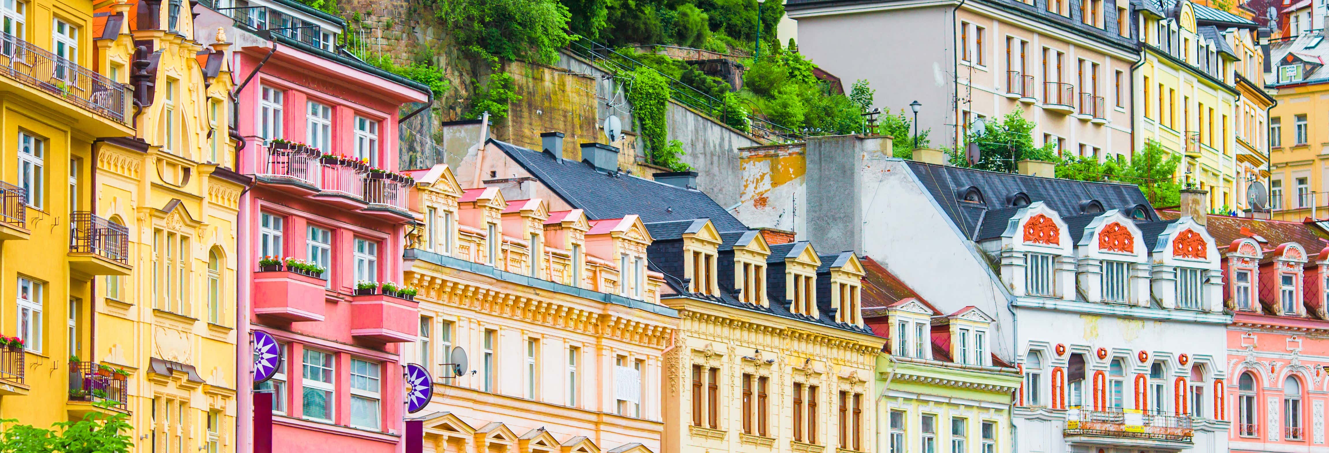 Excursión a Karlovy Vary con entradas al funicular y torre de Diana