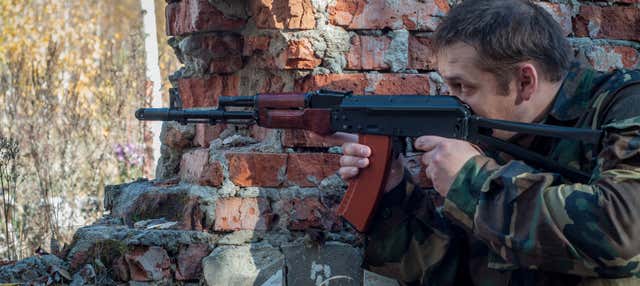 Esperienza di tiro al poligono con Kalashnikov