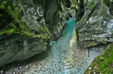 Balneario La Plaza Hiking