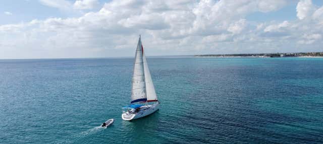 Escursione privata all'isola Catalina in barca a vela